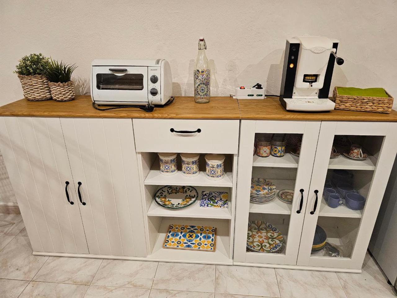 La Maison Bouganville Salerno Bagian luar foto